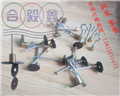 取垫器